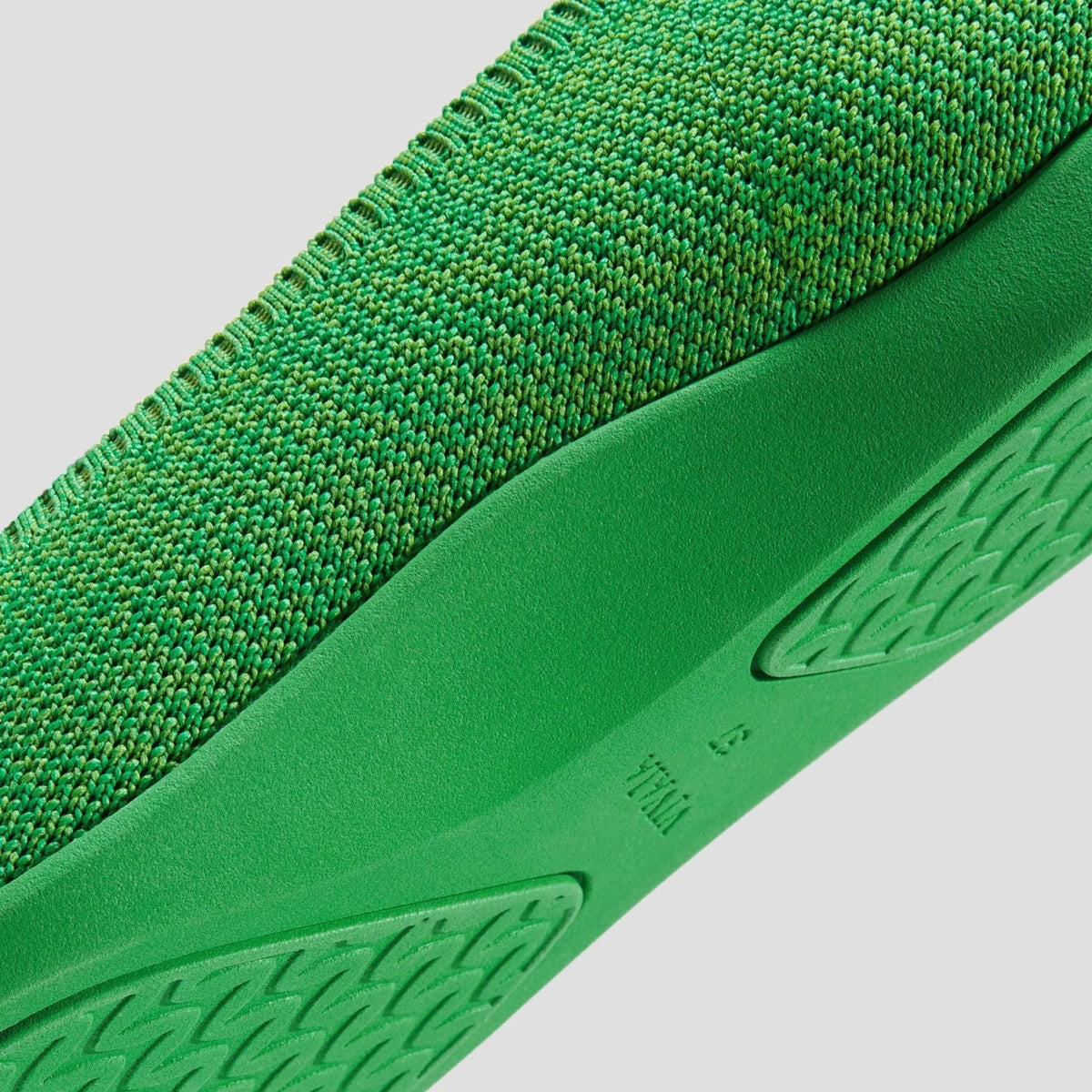 [Aria Walker] ポインテッドトゥ 超軽量 厚底 フラットシューズ